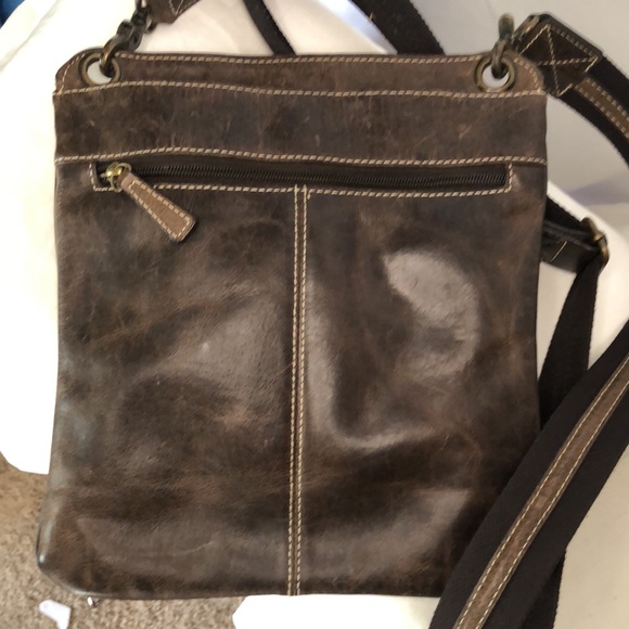 GUN TOTE’N MAMAS distressed brown leather crossbody. Concealed carry. - Picture 7 of 16